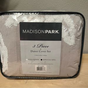 Brand New Grey and White King Duvet Cover Set